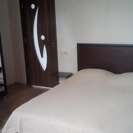 Guest House Батумі Екстер'єр фото